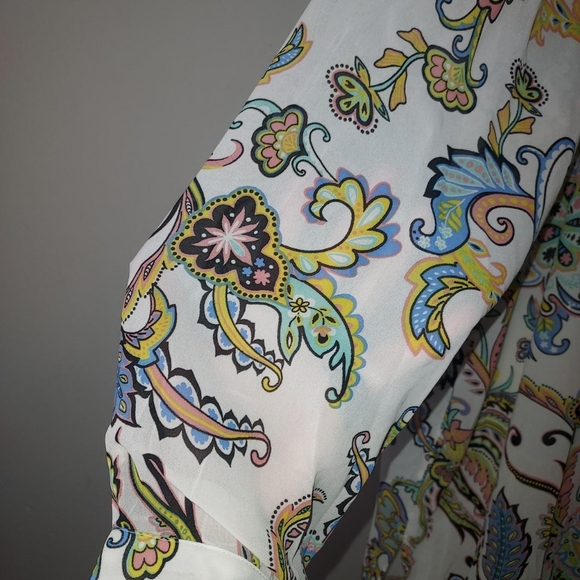 Jessica London Sheer Button-Up Blouse, NWOT, Size: 2X. - Picture 4 of 4